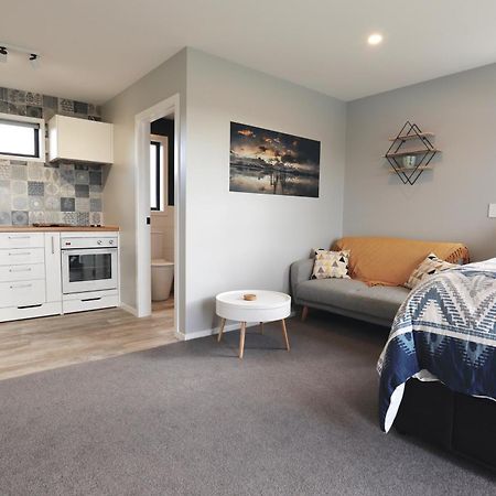 The Tui Studio - Te Anau Holiday Studio ภายนอก รูปภาพ