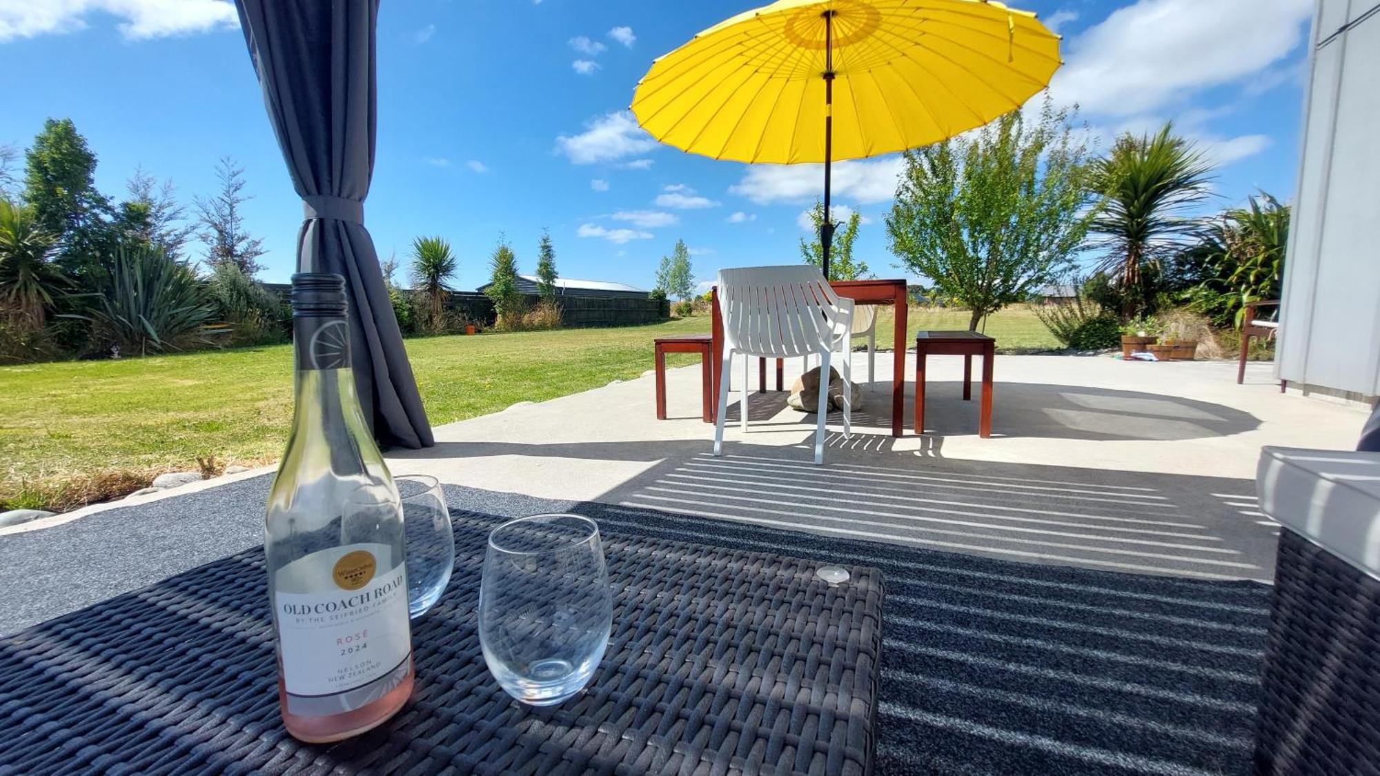 The Tui Studio - Te Anau Holiday Studio ภายนอก รูปภาพ